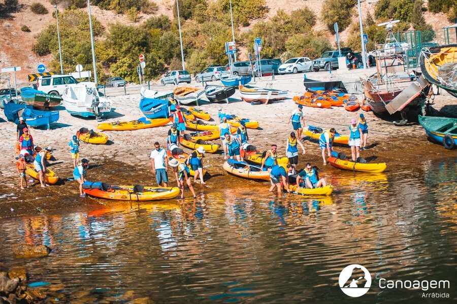 Sesimbra: Arrábida Natural Park Guided Kayaking Tour - The beach stop and the little Portuguese pastry