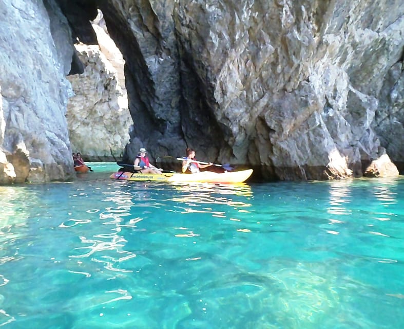 Sesimbra: Ribeiro Cavalo Beach, Caves, & Arrábida Kayak Tour - Who should book this Sesimbra kayak trip?