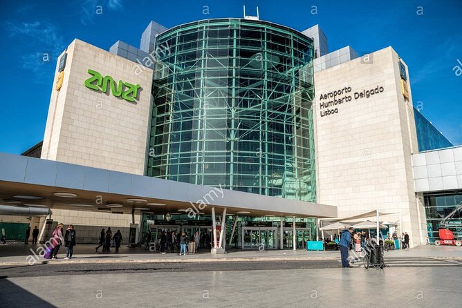 Shared Arrival Transfer: From Lisbon Airport to Hotels - Key points to know before you book
