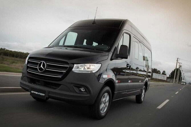 Shared Arrival Transfer: From Lisbon Airport to Hotels - Waiting time is the price of the low fare