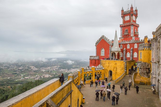 Sintra and Cascais Small-Group Day Trip from Lisbon - The day at a glance