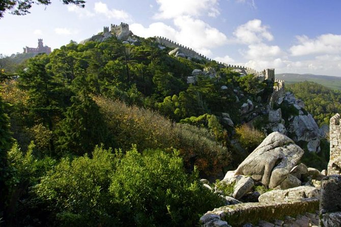 Sintra & Cascais Day Tour with Pena Palace Entry and Gardens Walk - Timing, weather, and physical demands