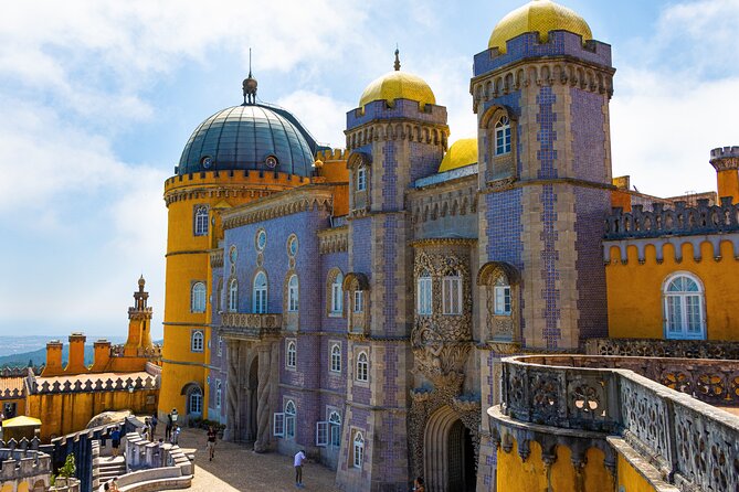 Sintra-Cascais-Pena Palace 8-People Small Group Tour from Lisbon - One and a half hours in Cascais