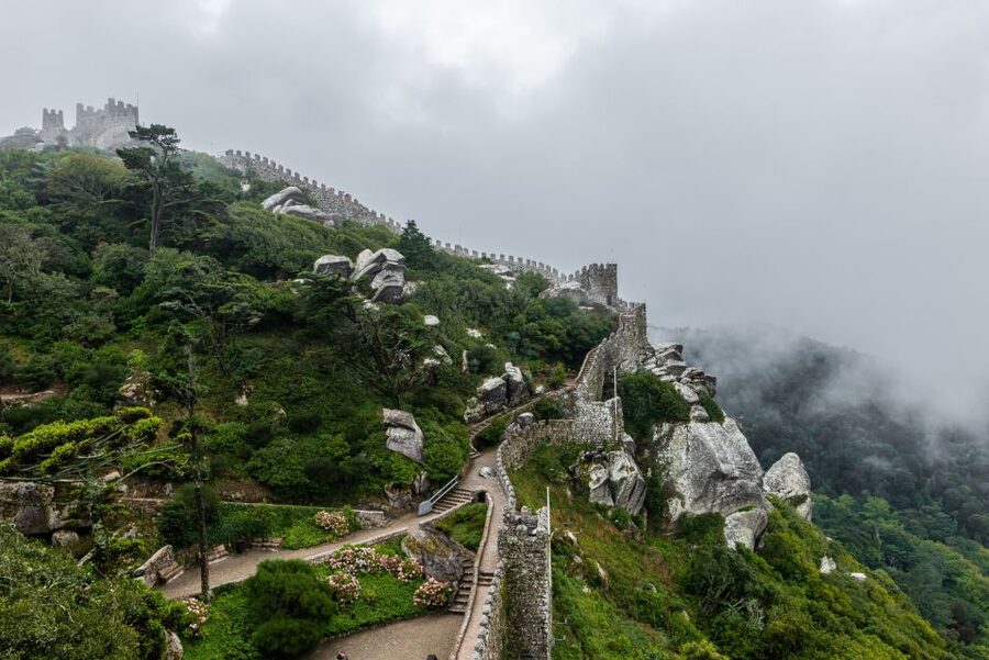Sintra: Castle of the Moors & Quinta Entry with Audio Guides - Quinta da Regaleira and its strange symbols