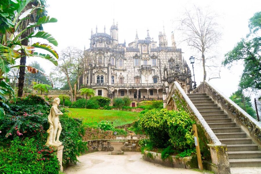 Sintra: Castle of the Moors & Quinta Entry with Audio Guides - Who will like this format most