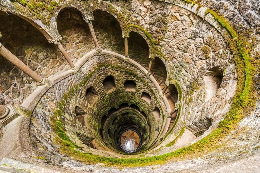 Sintra: Castle of the Moors & Quinta Entry with Audio Guides - Start with the app before leaving Lisbon