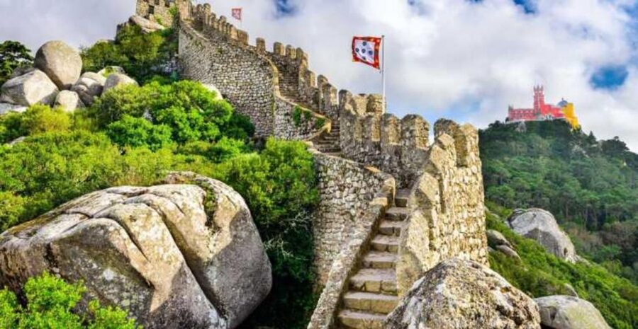 Sintra: Castle of the Moors Skip-the-Line Ticket+Audio Guide - Entering the Moorish Castle without a group schedule