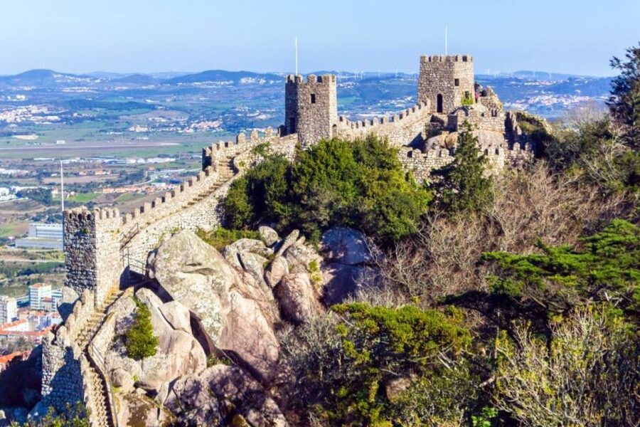 Sintra: Castle of the Moors Skip-the-Line Ticket+Audio Guide - Walking the walls and finding the best views