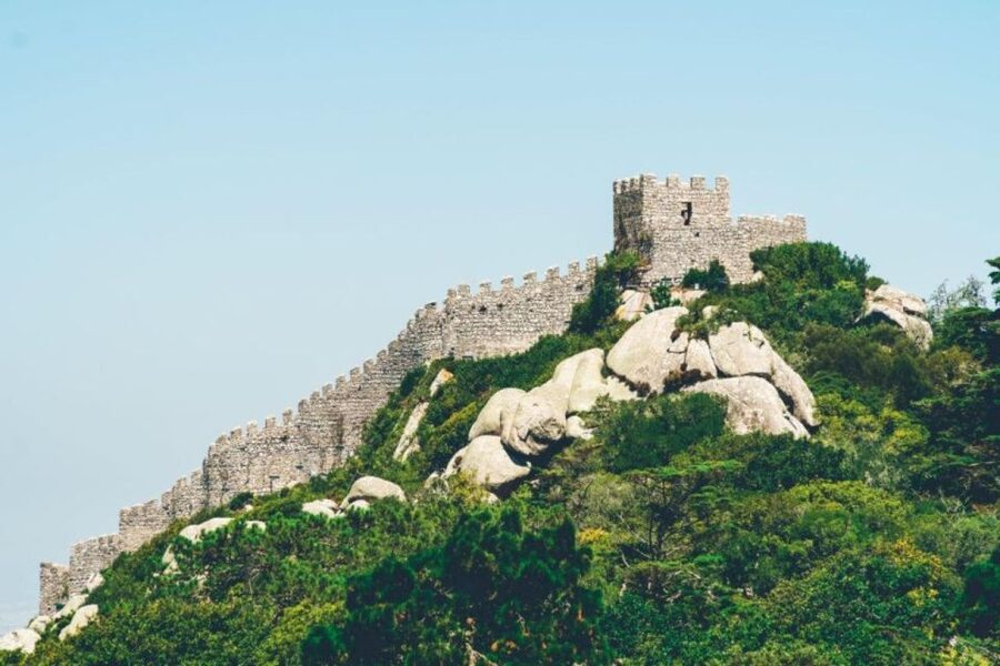 Sintra: Castle of the Moors Skip-the-Line Ticket+Audio Guide - Getting from Lisbon to the hilltop castle