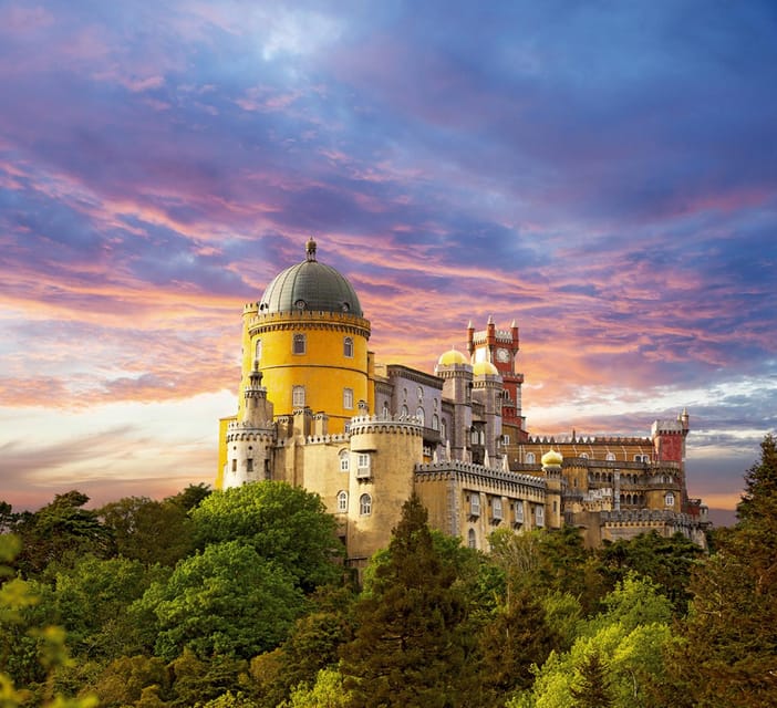 Sintra: Full-Day Deluxe Tour with Pena Palace ticket - Key points to know before booking