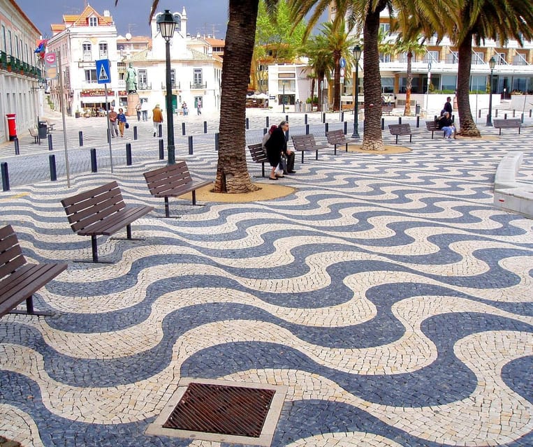 Sintra: Full-Day Deluxe Tour with Pena Palace ticket - Who will enjoy this tour most?