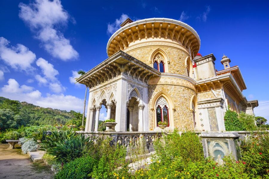 Sintra: Monserrate Palace & Park Ticket - The walk from the gate to the palace