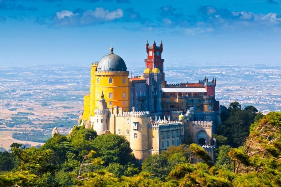 Sintra: Official Public Bus Transport: All Palaces & Castles - Who will get the most from this pass