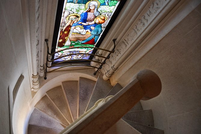 Sintra, Pena, Regaleira, Cabo da Roca & Cascais from Lisbon - Guides, group size, and the human side of the day
