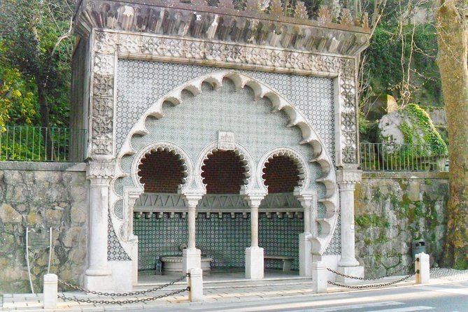 Sintra Private Personalized Half-Day Experience - What the driver adds, and what the driver does not