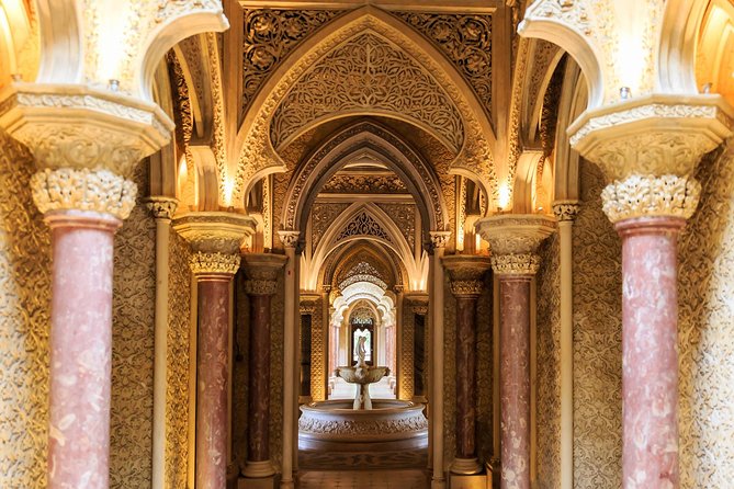 Sintra Private Tour with All Tickets Included - Sintra’s historic center and the case for lunch