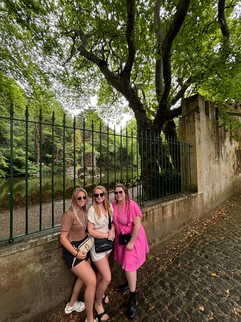 Sintra Tour With Tuktuk - The guides and the personal-photo bonus