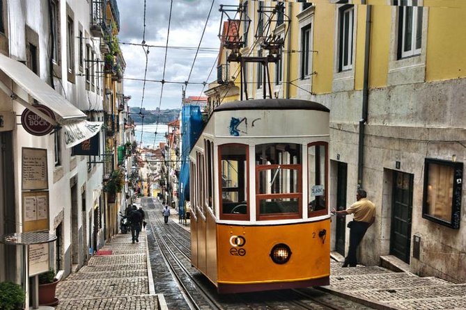 Special Guided Tour of Tuk Tuk Lisbon Historic 2 Hours - São Roque, poetry, and the climb toward Bica