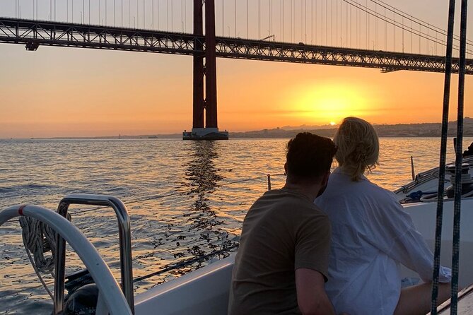 Sunset Boat Tour in Lisbon with Wine - Why Lisbon is worth seeing from the Tagus