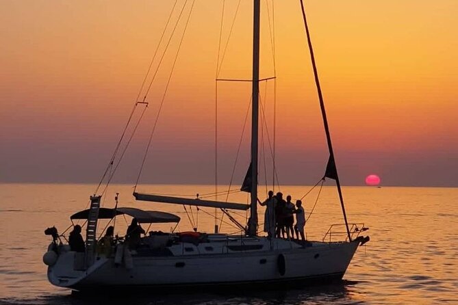 Sunset Tour on a Luxury Sailing Yacht from Vilamoura - Albufeira’s fishing village and the change in coast