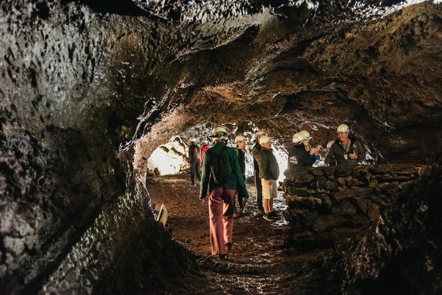Terceira: Algar do Carvão Lava Caves Tour - Furnas do Enxofre and smoke from the ground