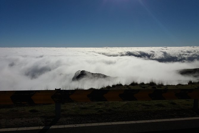 The East Tour-Pico do Areeiro,Santana & Pico do Facho Small Group - Lunch near Santana, with your choice of restaurant