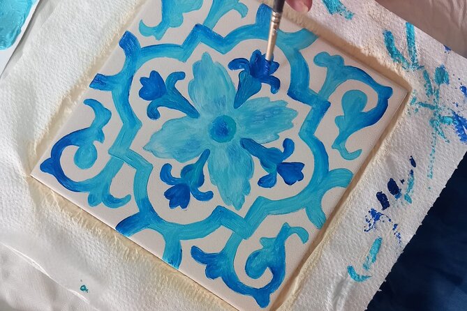 Tile Painting and Cocktails in Downtown Porto - Choosing a pattern, color, or personal idea