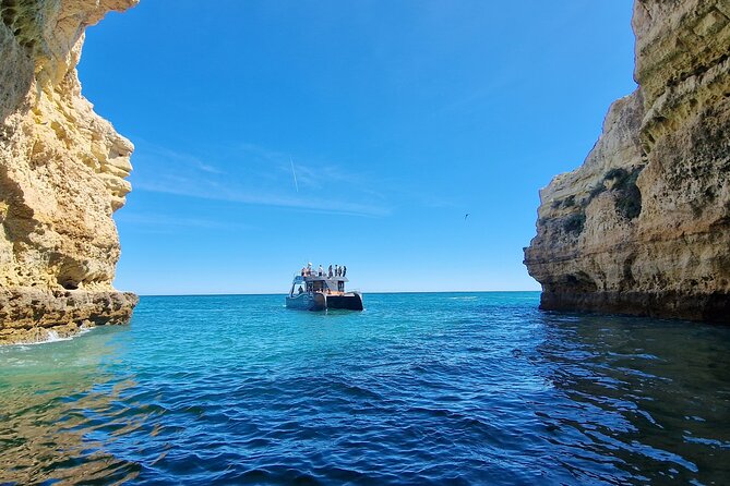 Tour to Benagil Caves and Coastline in Albufeira - Marinha Beach and the approach to Benagil