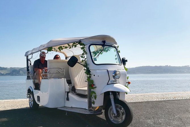 Tuk Tuk Lisbon Guided tour! 100% PRIVATE & PERSONALIZED - Belém Tower and the Tagus waterfront