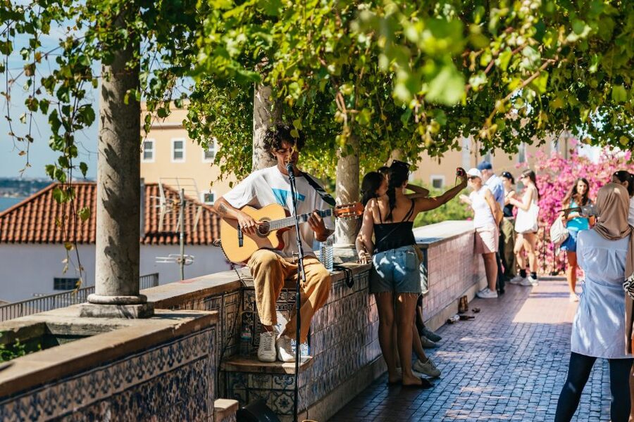 Vadio: Lisbon Old Town Private Tuk Tuk Tour - Senhora do Monte delivers the big finish