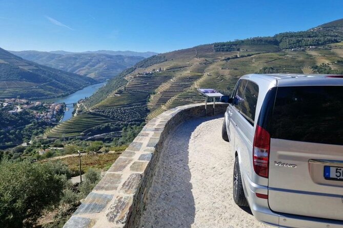VALE DOURO, Premium Wine Tour, Wine Lunch, Private Boat - How the small group changes the day