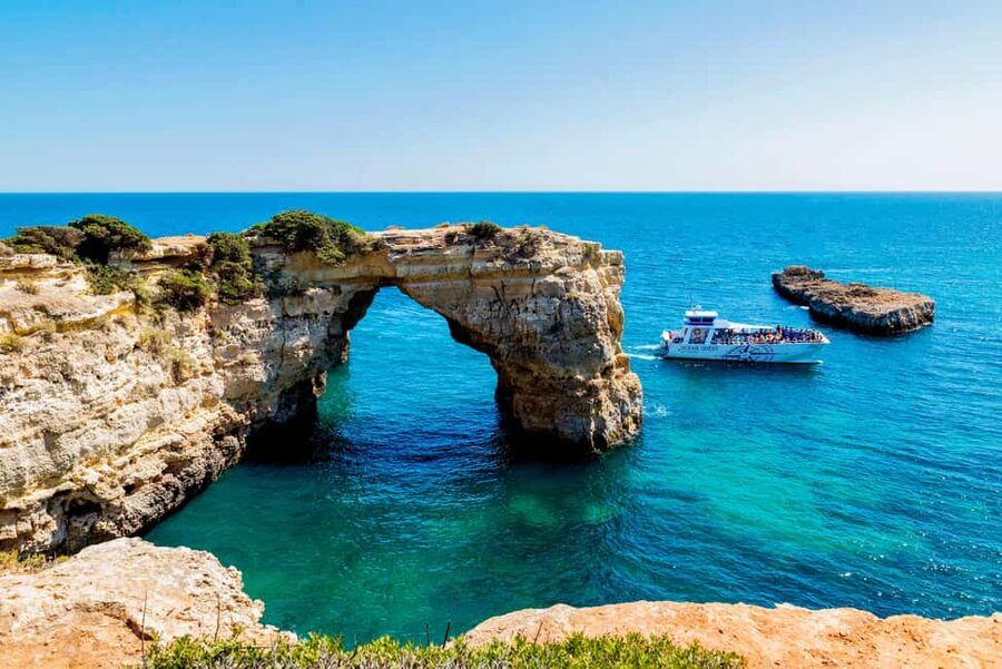 Vilamoura: Benagil Cave Quest Boat Tour - What the crew adds to the ride