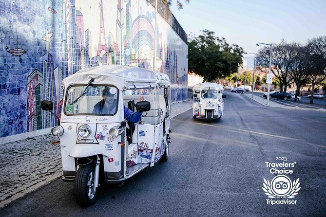 Welcome Lisbon Tour with Local Guide in Private Eco Tuk Tuk - Alfama and the view from Portas do Sol