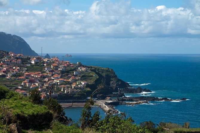 West Tour-Fanal Forest & Porto Moniz Natural Pools Small Groups - Porto Moniz, volcanic pools and lunch by the Atlantic
