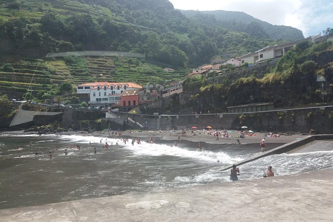 West Tour-Fanal Forest & Porto Moniz Natural Pools Small Groups - What the guides add to the day